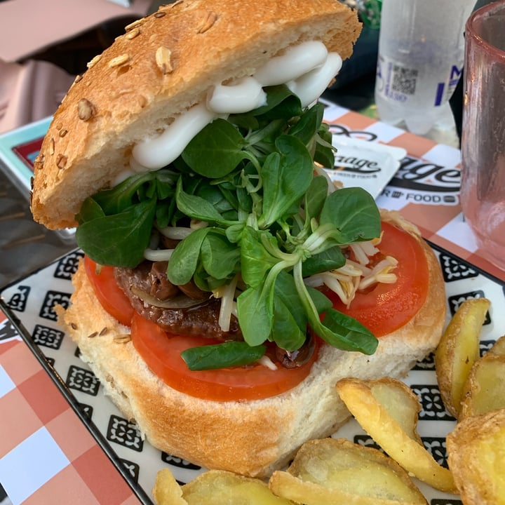 photo of Garage Pub Burger Queen shared by @silviamaie on  02 Jul 2022 - review