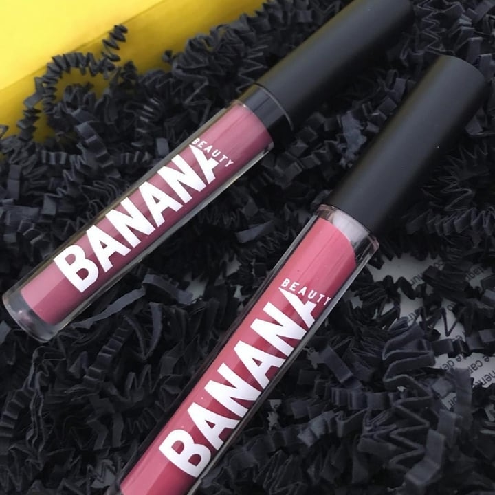 Banana beauty Liquid lipstick damn girl Review