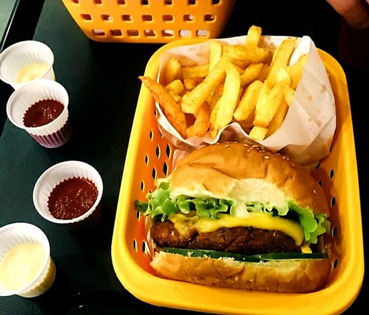 review photo of Animal Chef Combo X-Salada shared by @anaclis on 28 Feb 2020 - review