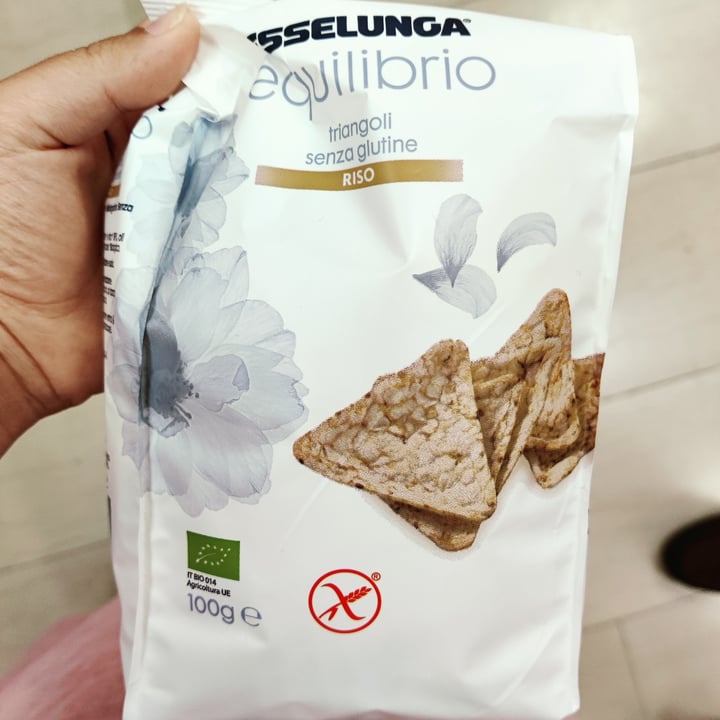 photo of Esselunga equilibrio triangolini di riso shared by @vegverdiana on  22 Aug 2022 - review