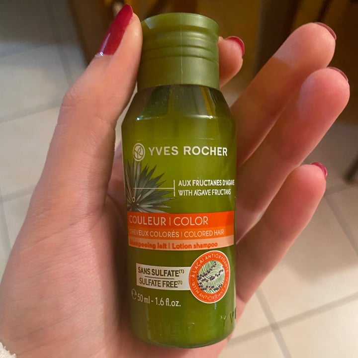review photo of Yves rocher Shampoo latte capelli colorati shared by @melyveg on 14 Oct 2021 - review