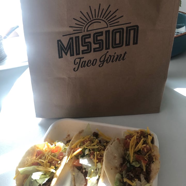 photo of Mission Taco Joint - Central West End Vegan Hungry Planet Meat Soft Taco shared by @jordynweiss on  08 Jul 2020 - review