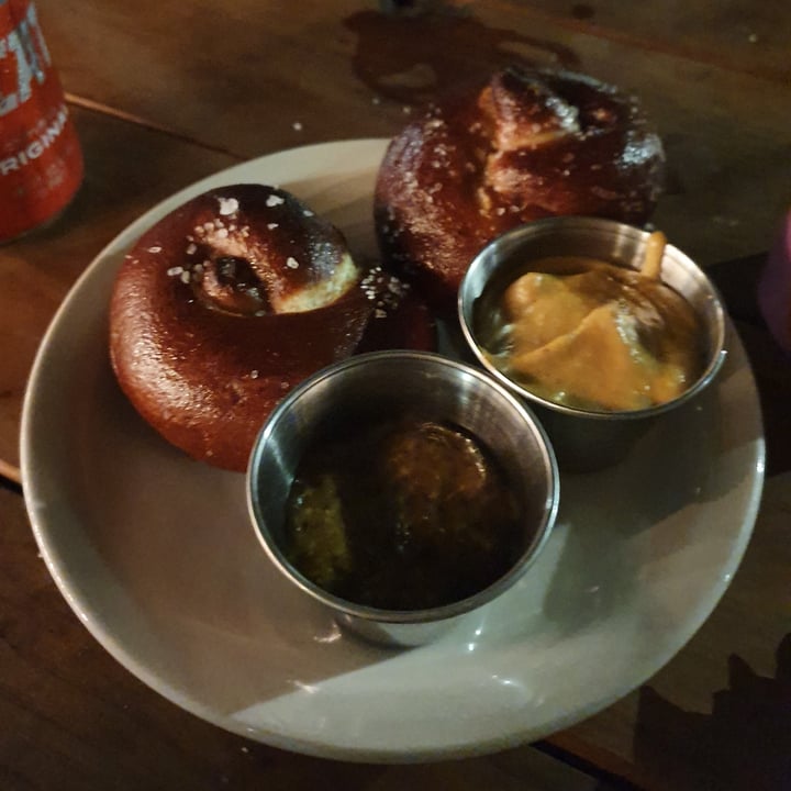photo of The Bye and Bye Pretzel knots shared by @paniwilson on  13 Aug 2021 - review