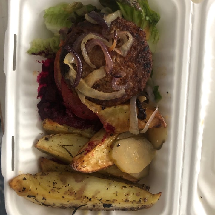 review photo of Lexi's Healthy Eatery Beyond burger shared by @dominickara on 10 Jul 2021 - review