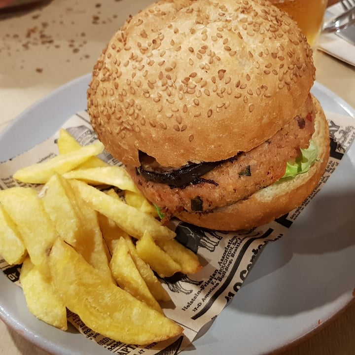 review photo of Rustic Hamburguesa "La Hippy" shared by @tekilababy on 05 Sep 2020 - review
