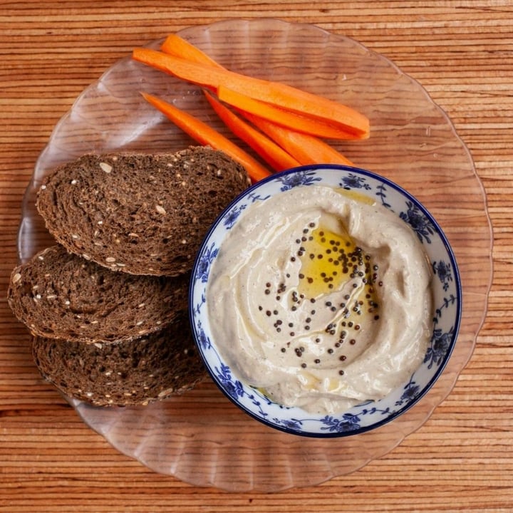 review photo of LA CAMELIA VEGAN BAR Hummus shared by @raakeel on 19 Feb 2022 - review