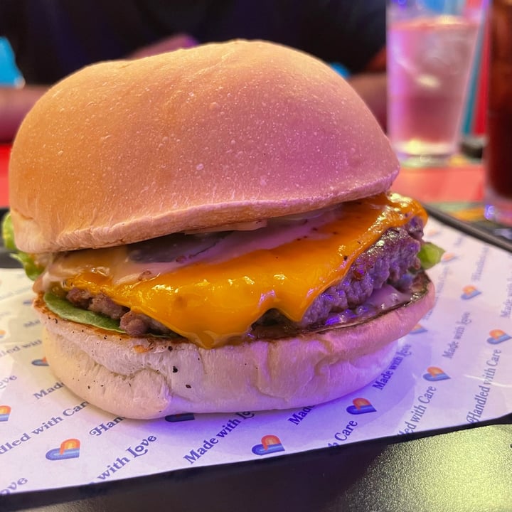photo of Love Handle  Cheeseburger shared by @swetasahu on  27 Jun 2021 - review