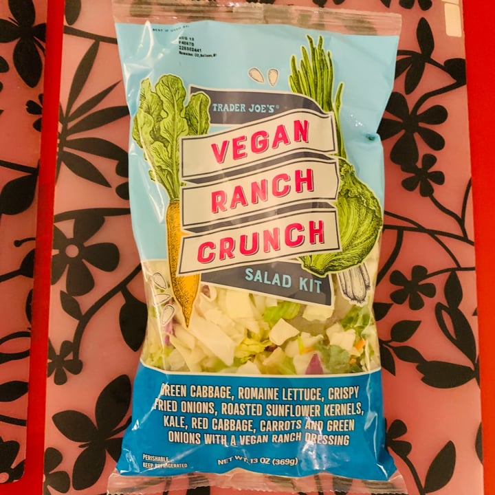 photo of Trader Joe's Vegan Ranch Crunch Salad Kit shared by @anasoto on  12 Aug 2021 - review