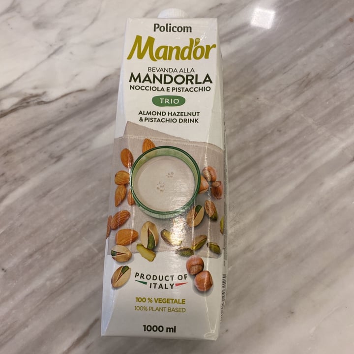photo of Mandor Trio Almond Hazelnut & Pistachio Drink shared by @camn on  23 Sep 2021 - review