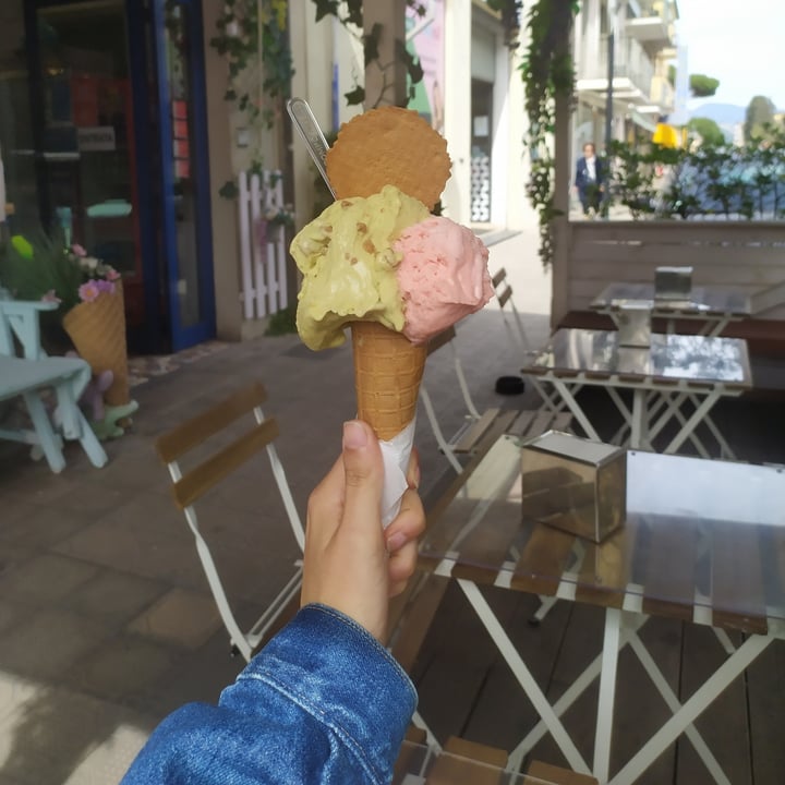 review photo of gelateria Kremmy Cono Piccolo shared by @vvalerie on 13 Apr 2022 - review
