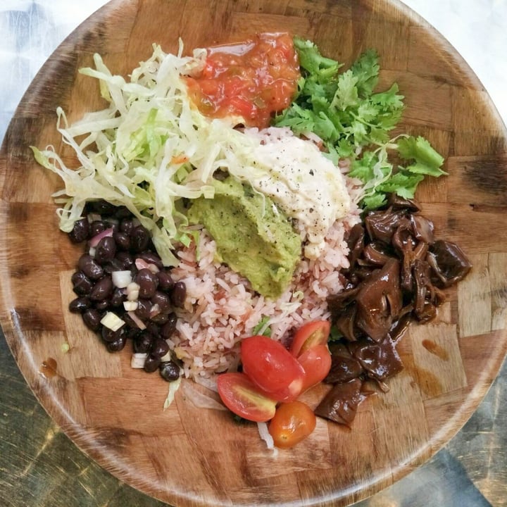 photo of Well Dressed Salad Bar Hangry Jack Burrito Bowl shared by @lou on  02 Oct 2018 - review