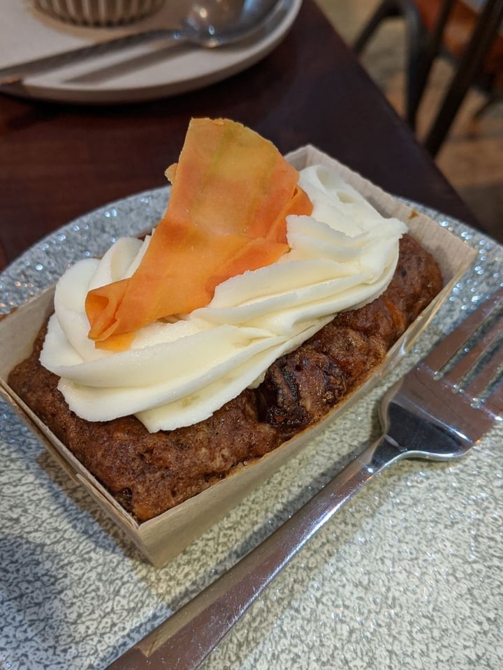 photo of &feast Vegan carrot cake shared by @emmaww on  05 Mar 2020 - review