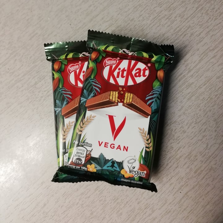 photo of Nestlé Kitkat Vegan shared by @angelik2211 on  20 Jan 2022 - review
