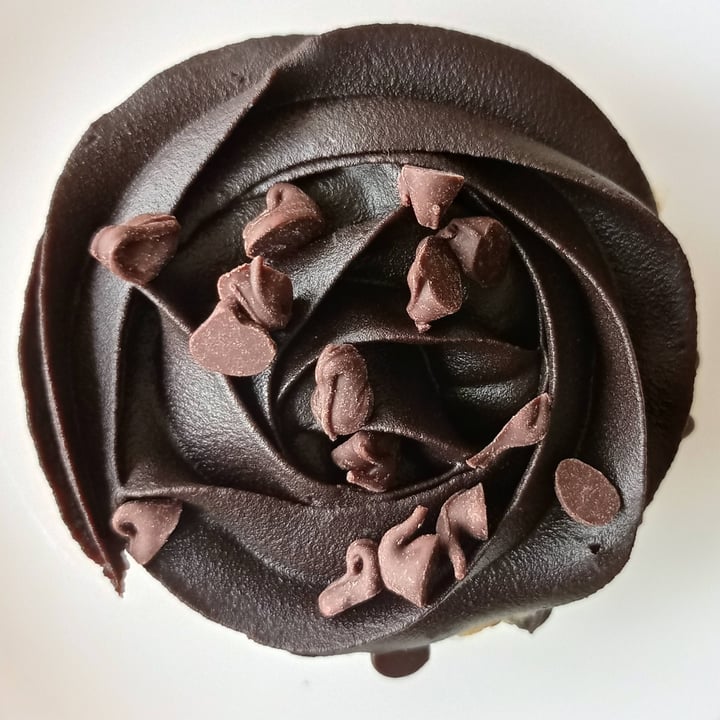 review photo of Crave By Leena Chocolate Chip Cupcakes shared by @deepika23 on 22 Sep 2021 - review