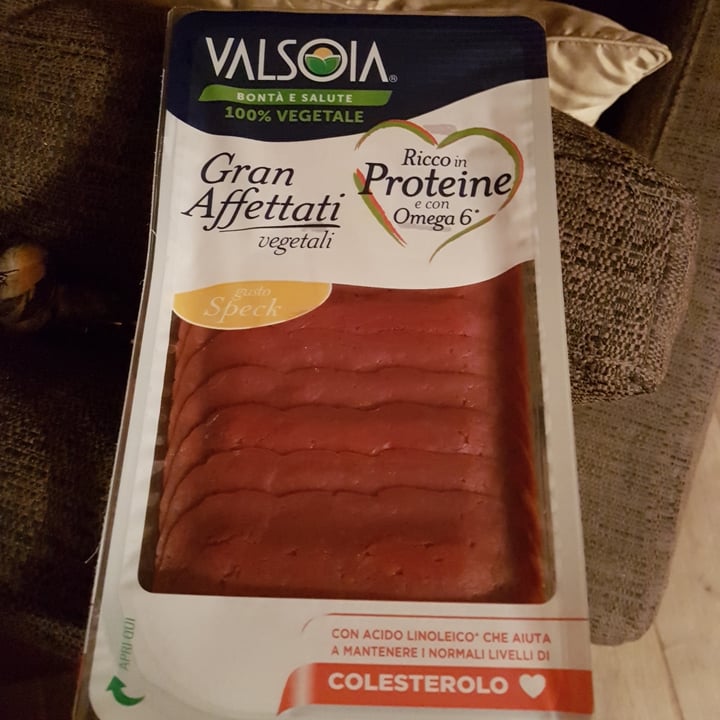 photo of Valsoia Gran Affettati Vegetali Gusto Speck shared by @tonyveg on  27 Dec 2021 - review