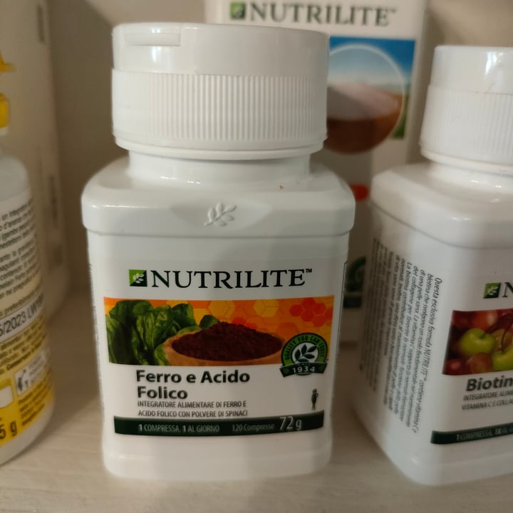 review photo of Nutrilite Ferro ed acido folico shared by @giulianat on 07 Apr 2022 - review