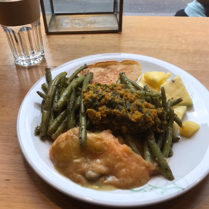 review photo of tibits Hot and cold vegan buffet shared by @evalourence on 06 May 2020 - review