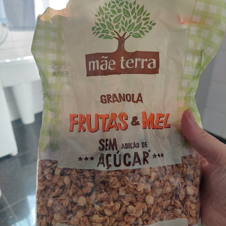 photo of Mãe Terra granola frutas e mel shared by @gabrielbat on  09 May 2022 - review