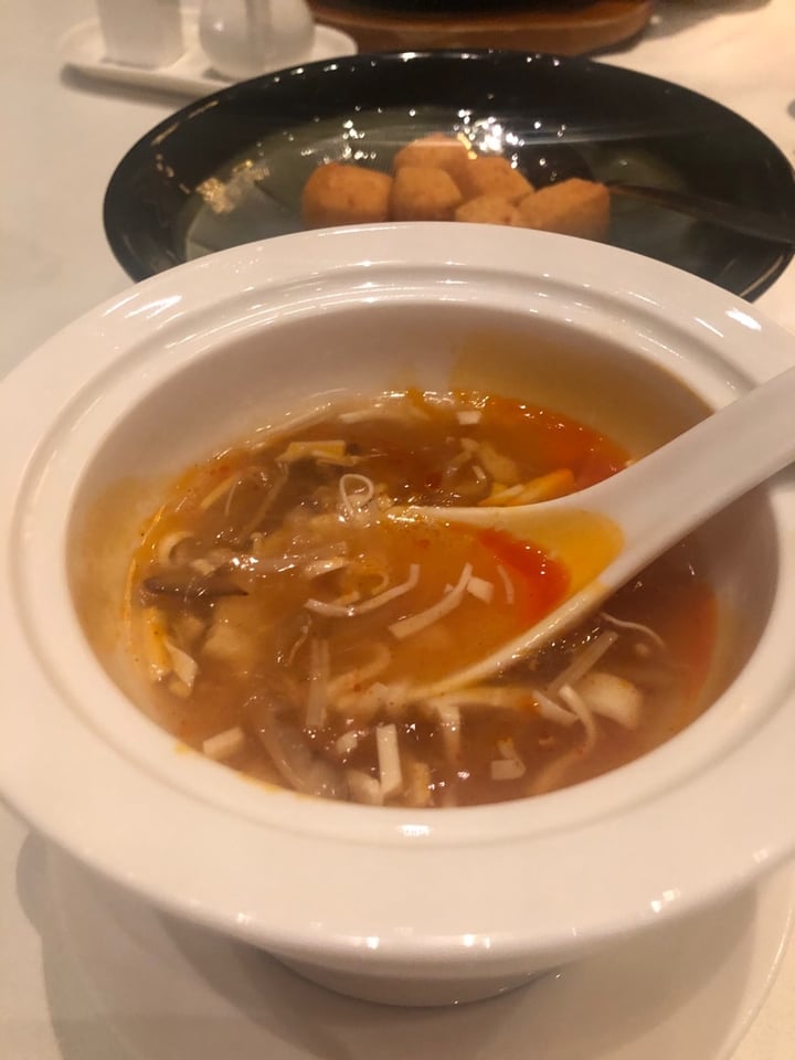 photo of Shisen Hanten Vegetarian Hot & Sour Soup shared by @delphinesupanya on  31 Oct 2019 - review