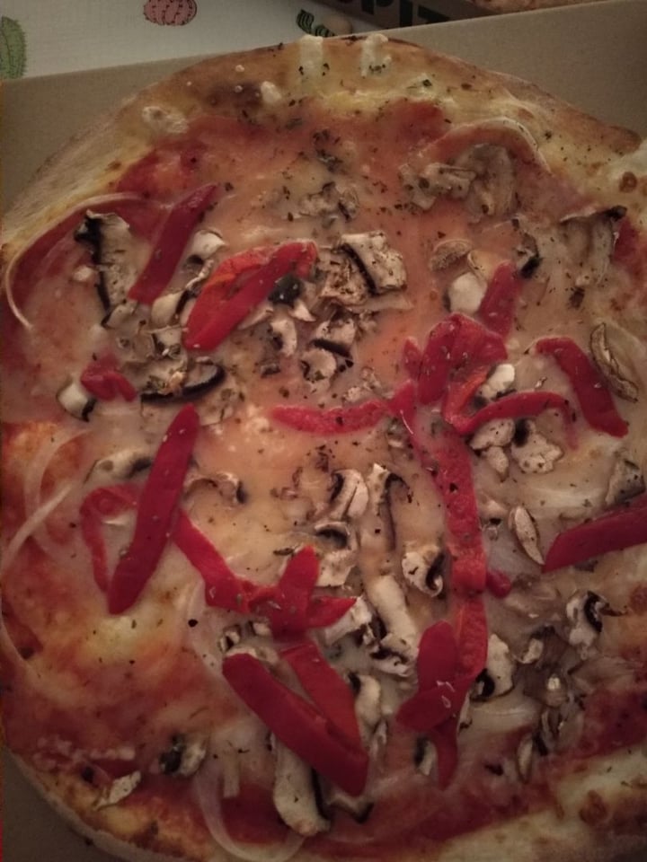 photo of Solopizza Pizza Vegetal Con Queso Vegano shared by @patriinmars on  03 Mar 2020 - review