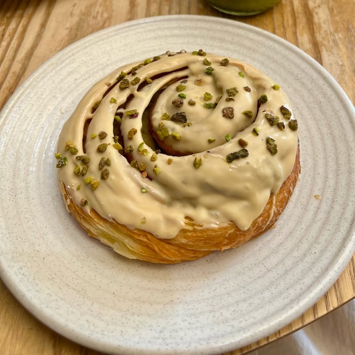 photo of Oh My Days Vegan Cafe Pistachio & white chocolate scroll shared by @wahlows on  07 Jul 2022 - review