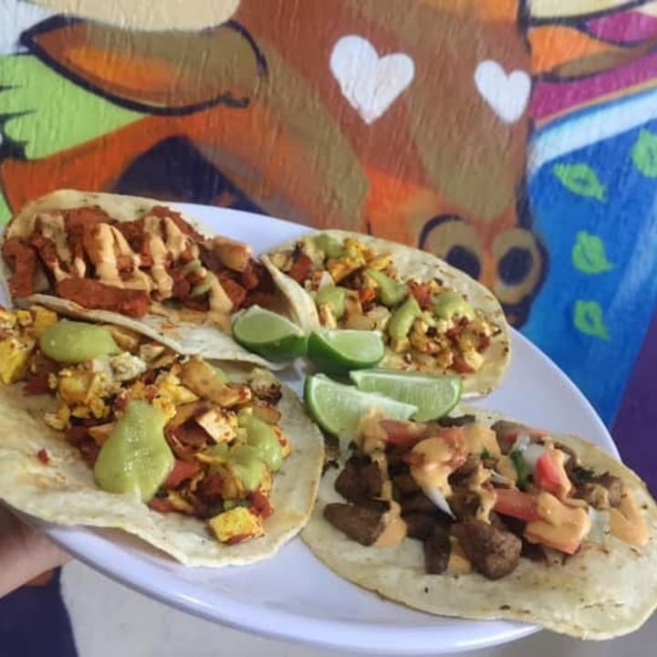 review photo of Calavegans Tacos Al Pastor Vegan shared by @mayinlira on 25 Jul 2020 - review