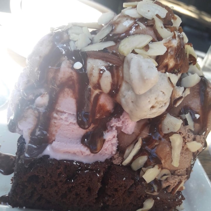 photo of Sage Plant Based Bistro West Brownie Sundae shared by @annbience on  30 Apr 2020 - review