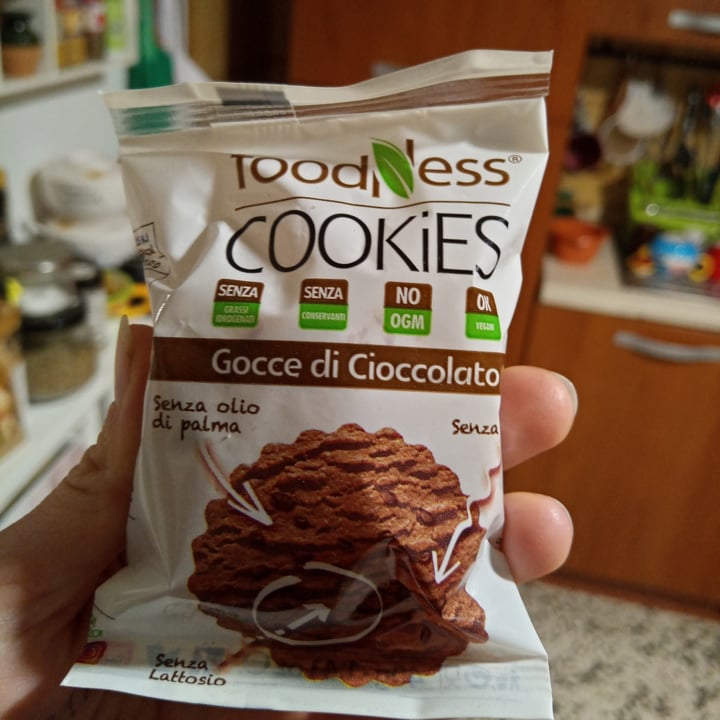 photo of Foodness Cookies gocce di cioccolato shared by @cinghiettaveg on  13 Dec 2021 - review