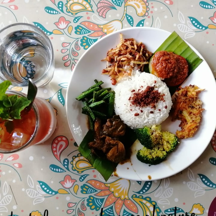 photo of Warung Ijo Nasi Lemak Rendang shared by @lcgoh on  12 Jan 2021 - review