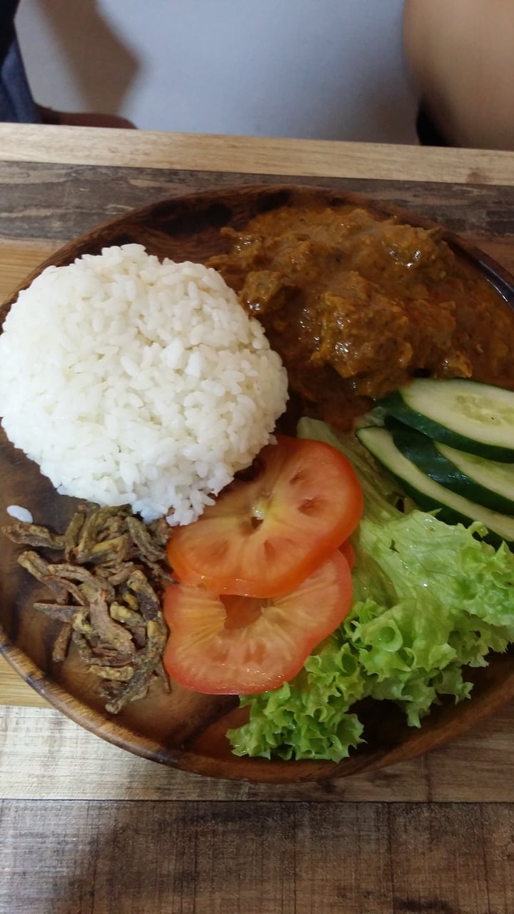 photo of nomVnom Bistro Toon Rendang Rice shared by @yamspotatoes on  17 Jun 2019 - review