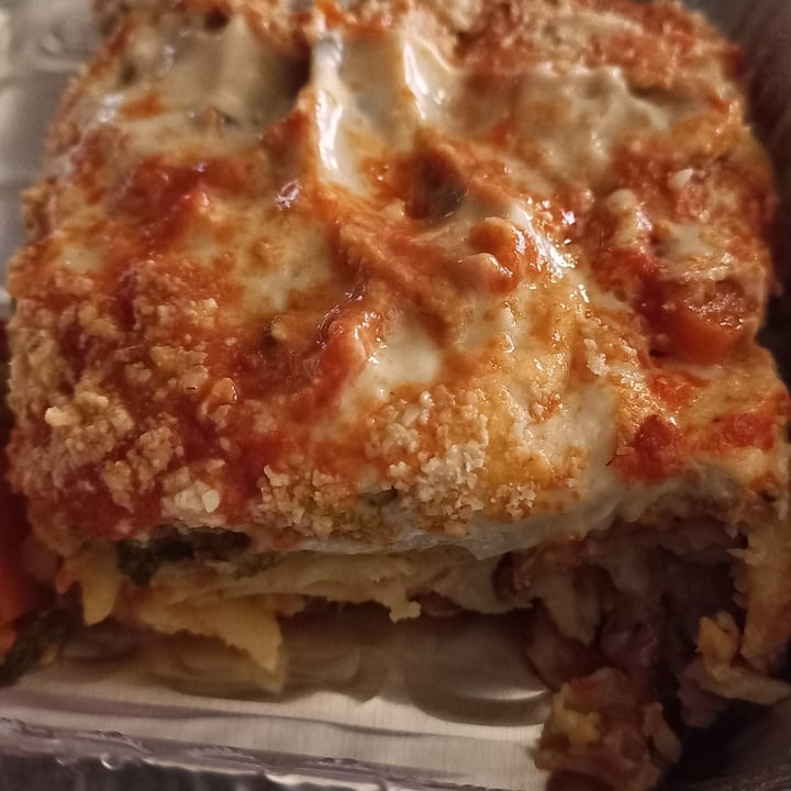 photo of Li-o-La Lasagna shared by @wynter on  05 Sep 2021 - review