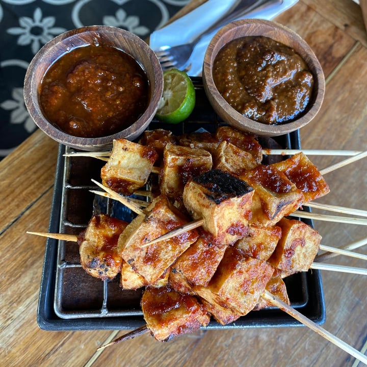 photo of Ulekan Tempeh and Tofu Sate shared by @mario-prawira on  27 Aug 2020 - review