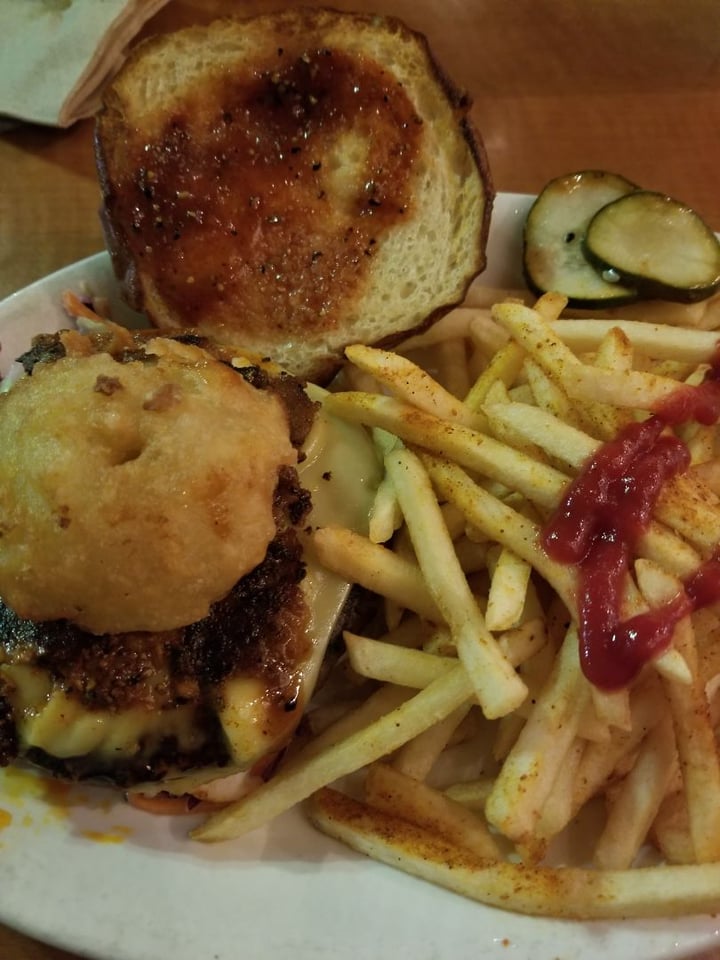 photo of Native Foods Cafe BBQ brisket burger shared by @lavege on  30 Jun 2019 - review
