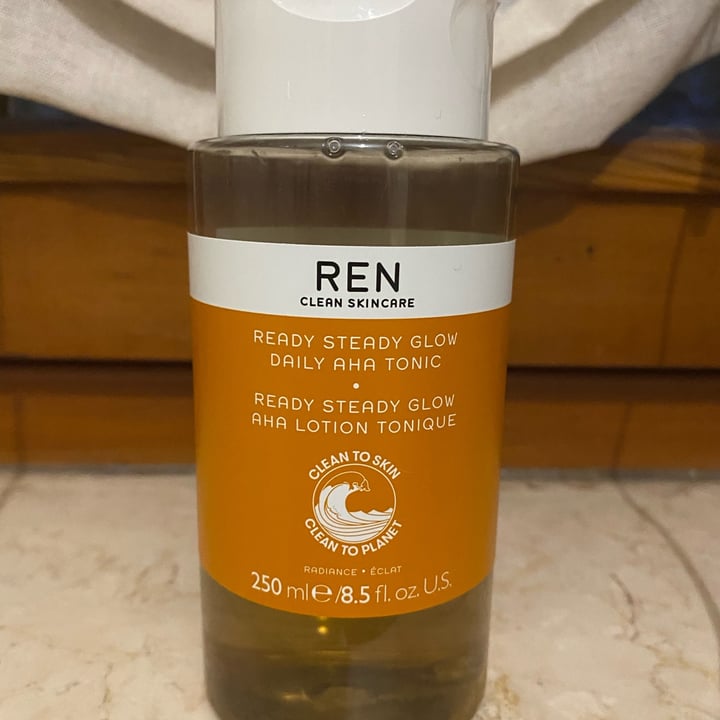 photo of REN Clean Skincare Ready Steady Glow Daily AHA Tonic shared by @cadcad88 on  05 Apr 2022 - review