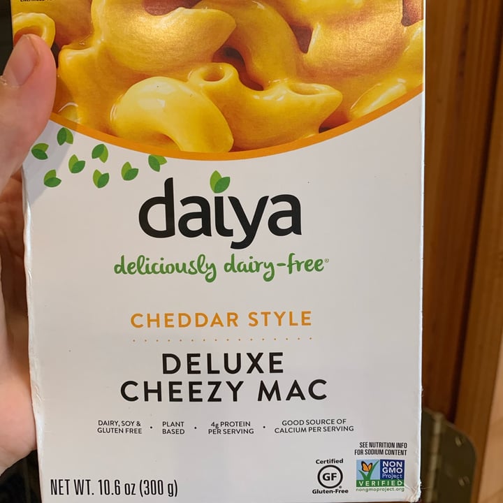 review photo of Daiya Cheddar Style Deluxe Cheezy Mac shared by @meganj13 on 27 Apr 2020 - review
