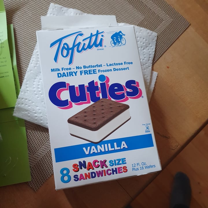 photo of Tofutti Vanilla Cuties shared by @paniwilson on  09 Apr 2021 - review