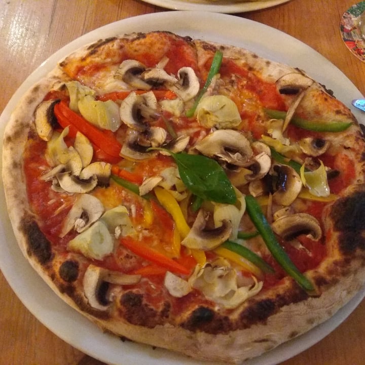 review photo of Cibus Pizzeria Pizza Vegetariana (Con Queso Vegano) shared by @margalida on 18 Dec 2021 - review