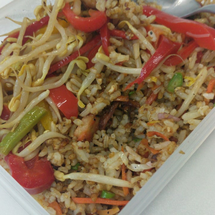 photo of Healthy Vegetarian Food Plain Fried Rice shared by @preethiness on  06 Oct 2020 - review