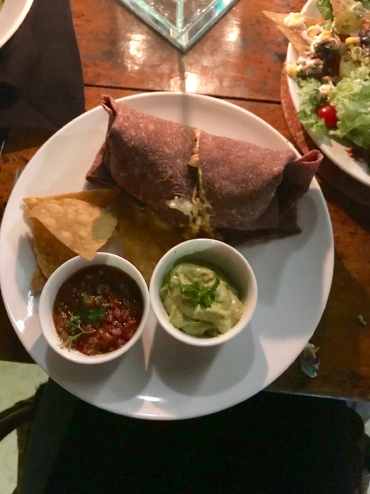 photo of Bean Me Up Restaurant Burrito shared by @deyab on  08 Dec 2019 - review