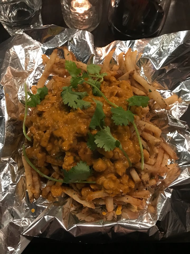photo of Earth to Table: Bread Bar Chana Masala Fries shared by @emilyanne on  06 Jan 2020 - review