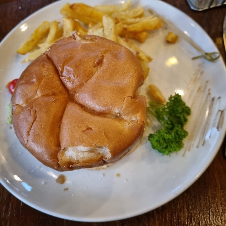 photo of Papachinos Boksburg Beyond Burger With Avo shared by @peanutqueen on  08 Aug 2022 - review