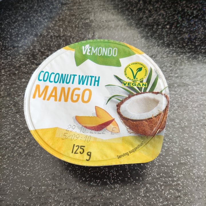 photo of Vemondo Bio coconut mango shared by @gegi3cat on  03 Dec 2022 - review
