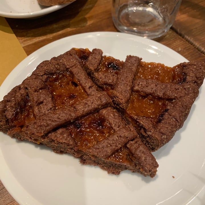 review photo of Dulcamara Crostata di Albicocche shared by @chyaralodrini on 16 Apr 2022 - review