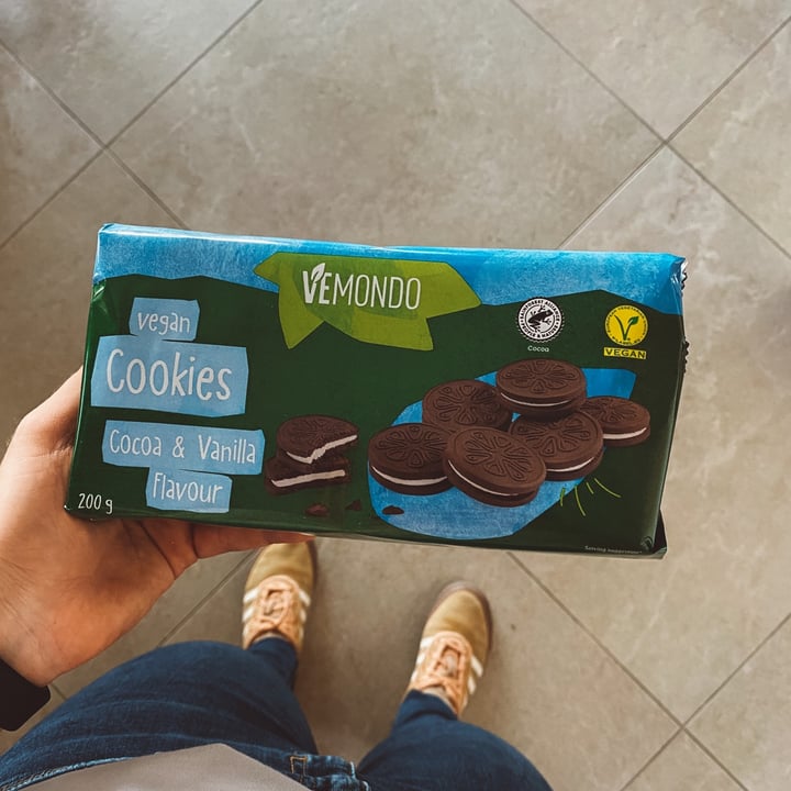 photo of Vemondo Vegan Cookies Cocoa & Vanilla Flavour shared by @miriamsalamone on  14 Jan 2022 - review