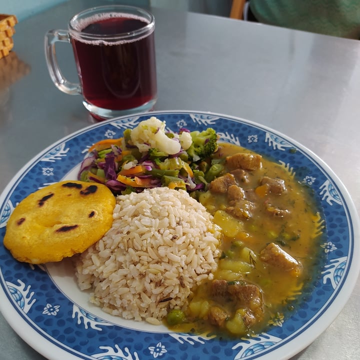 review photo of Restaurante Vegetariano Mr Queen Almuerzo shared by @vanessa-pangorita on 20 Nov 2020 - review