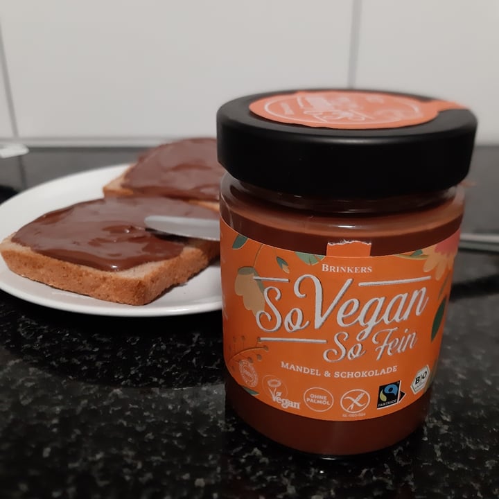 photo of Brinkers So vegan so fein Mandel schokolade shared by @melblondie on  20 Sep 2021 - review