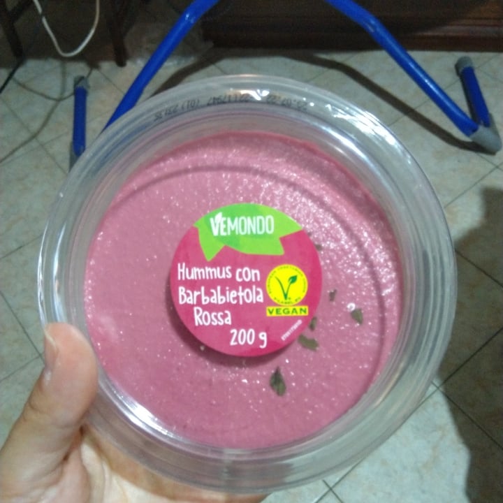review photo of Vemondo Hummus Barbabietola shared by @gaia-andhercats on 23 Jul 2022 - review