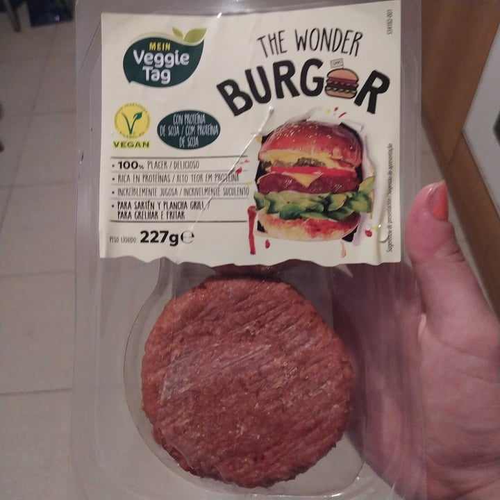 review photo of Mein Veggie Tag The Wonder Burger shared by @brocolibooty on 03 Jul 2021 - review
