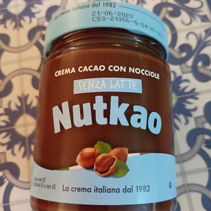 photo of Nutkao Crema cacao con nocciole Senza latte shared by @marinasacco on  12 Jan 2022 - review