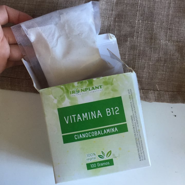 photo of Ironplant Vitamina B12 cianocobalamina shared by @eeevelyn on  18 Jan 2021 - review